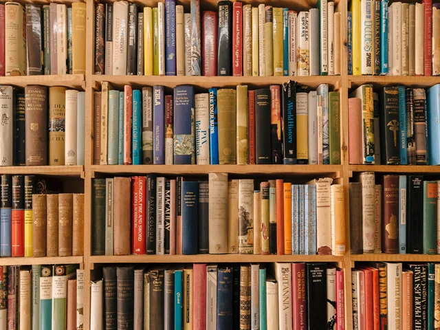 هفت کتاب برتر برای تسلط بر هنر ارتباط موثر
